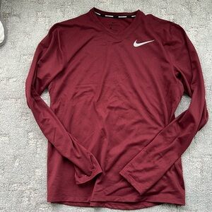 Nike men’s long sleeve running tee shirt